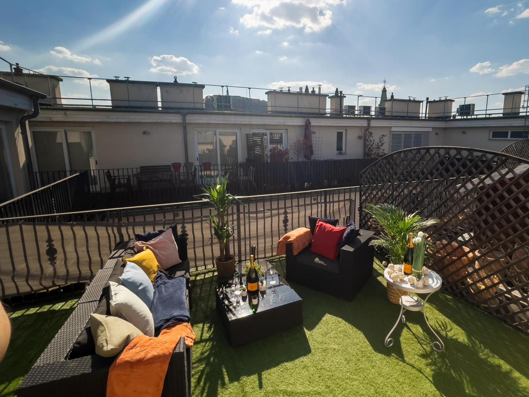 Luxurious Penthouse In The Heart Of บูดาเปสต์ ภายนอก รูปภาพ